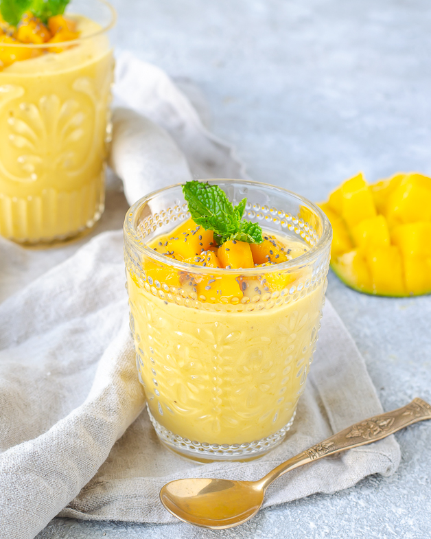 Vegan Mango Banana Smoothie