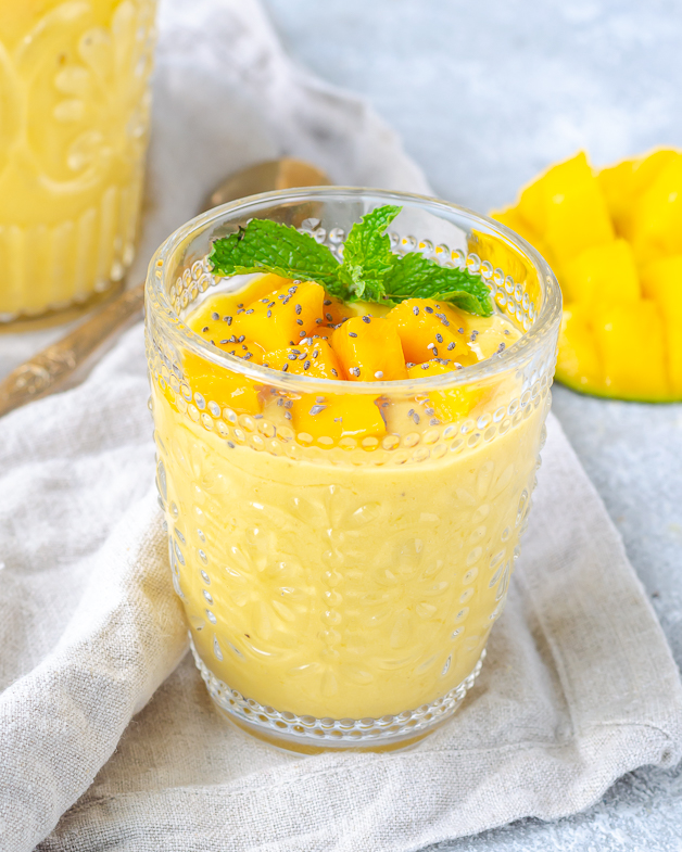 Vegan Mango Banana Smoothie