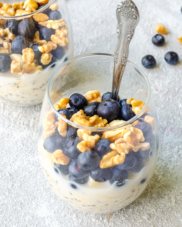 Cardamom Blueberry-Walnut Overnight Oats