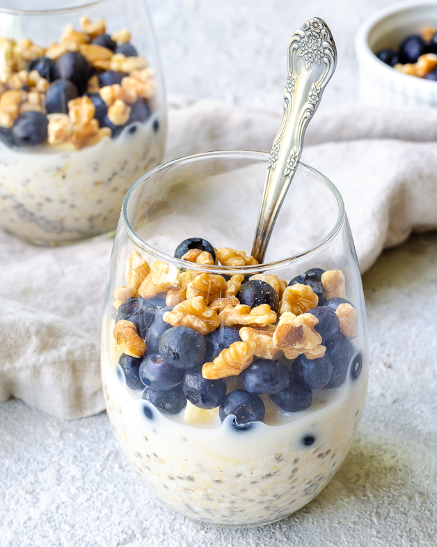 Cardamom Blueberry Overnight Oats